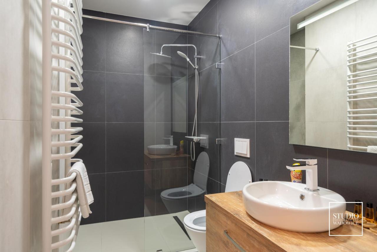 Modern Apartments In Centrum Вадовице Экстерьер фото