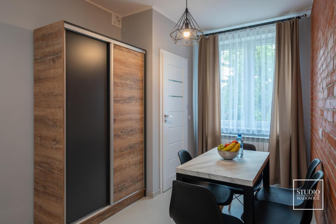 Modern Apartments In Centrum Вадовице Экстерьер фото